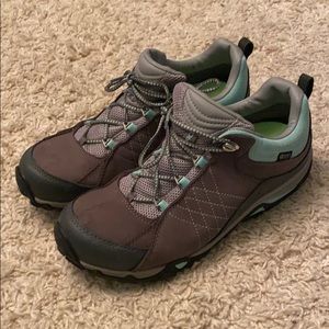 Oboz Women’s Sapphire low waterproof hiking shoe
